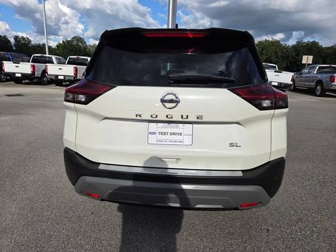 Used 2021 Nissan Rogue SL w/ Premium Package FWD image 11