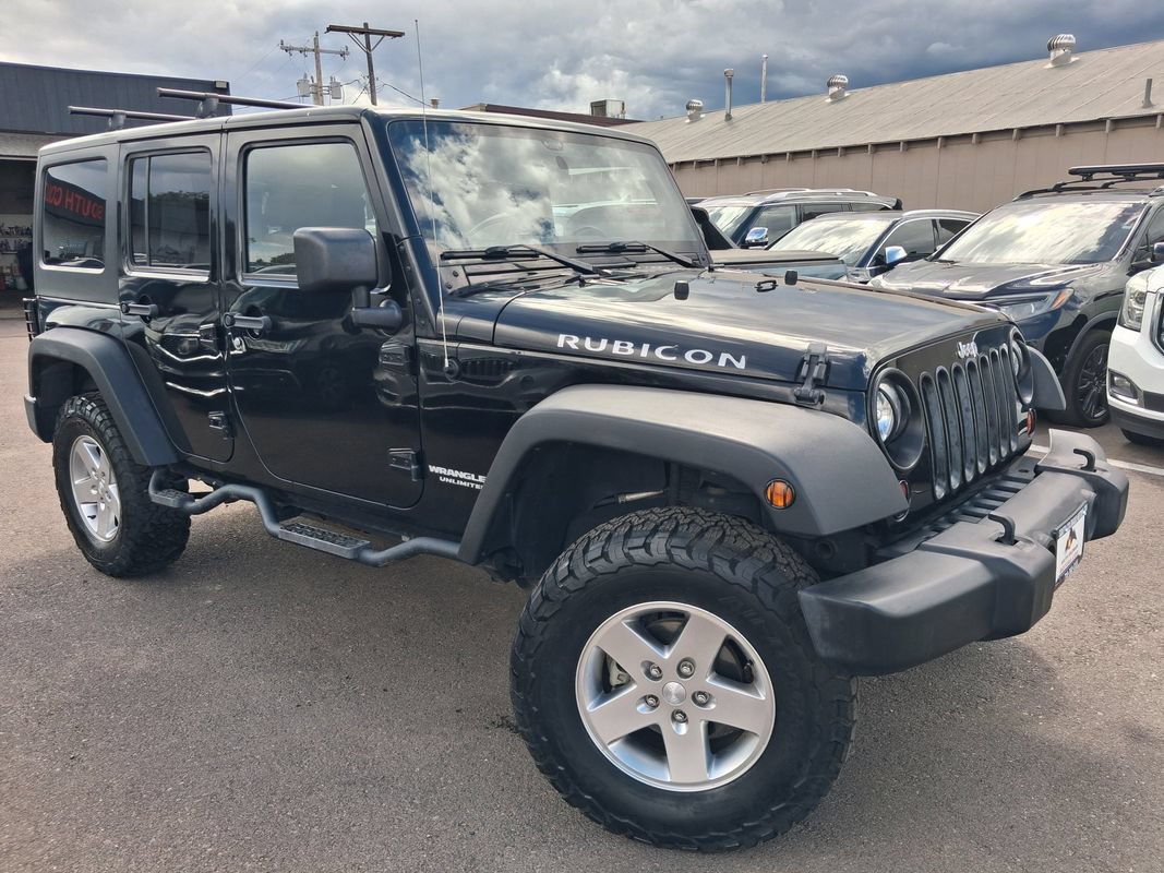Used 2011 Jeep Wrangler Unlimited Rubicon w/ Connectivity Group AWD/4WD image 1