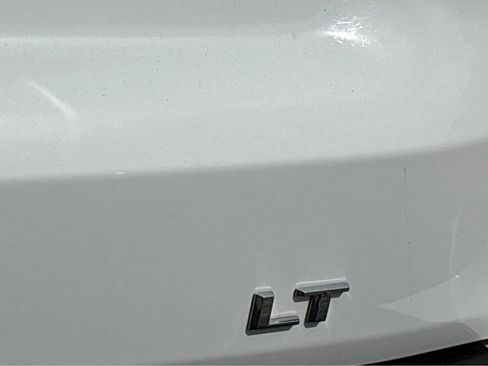 Certified 2025 Chevrolet Suburban LT AWD/4WD image 21