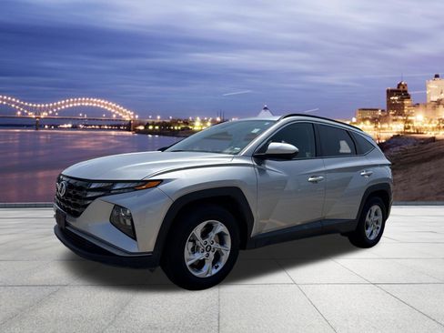 Used 2024 Hyundai Tucson SEL FWD image 1