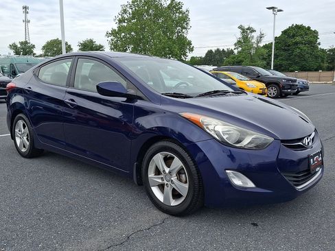 Used 2013 Hyundai Elantra GLS w/ Preferred Pkg FWD image 3