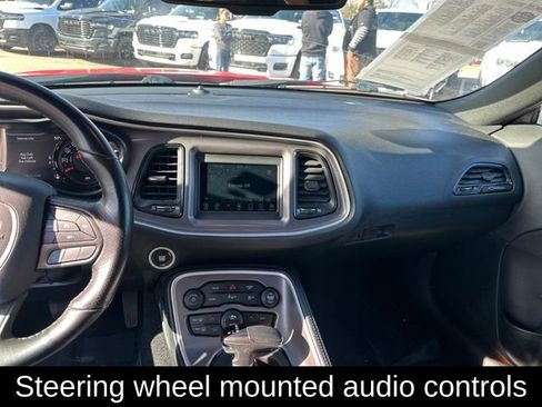 Used 2022 Dodge Challenger SXT w/ Driver Convenience Group image 11