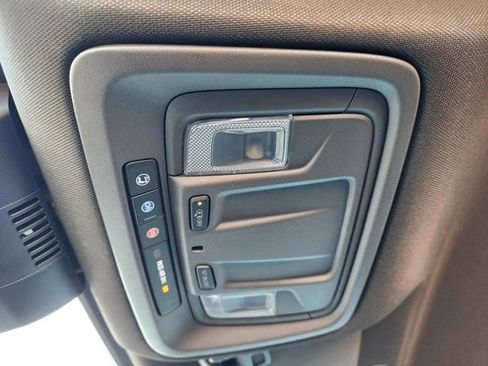 Used 2023 Chevrolet Silverado 1500 RST image 28