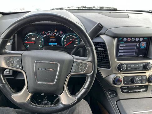 Used 2020 GMC Yukon XL Denali w/ Denali Ultimate Package image 9