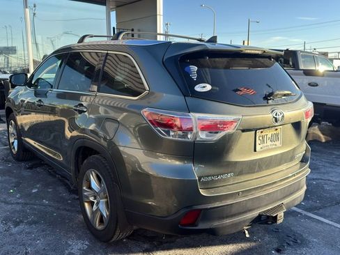 Used 2014 Toyota Highlander Limited image 3