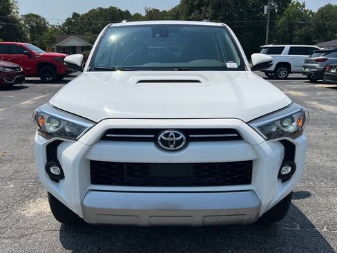 Used 2024 Toyota 4Runner TRD Off-Road Premium AWD/4WD image 4