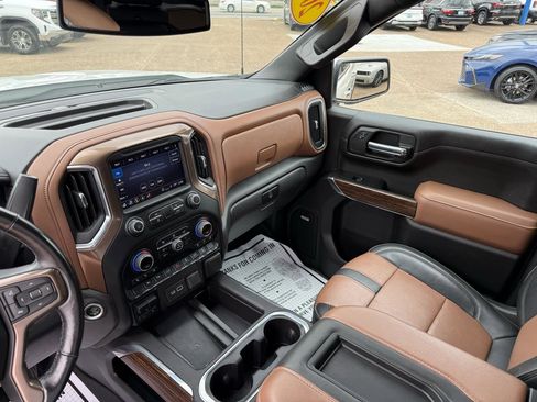Used 2022 Chevrolet Silverado 1500 High Country w/ Safety Package II image 10