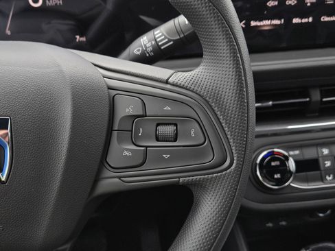 New 2026 Buick Envista Preferred FWD image 10