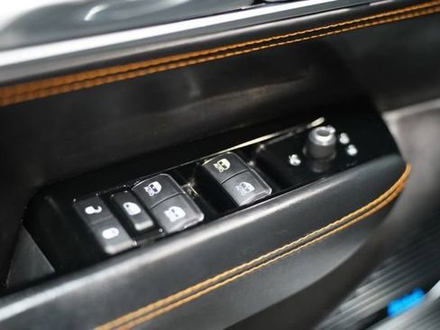 Used 2022 Jeep Grand Wagoneer Series III w/ Rear Seat Video Group 1 AWD/4WD image 19