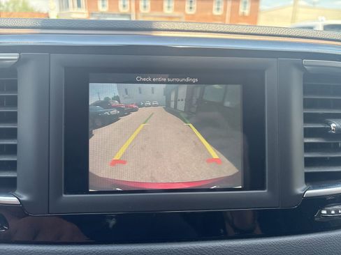Used 2021 Chrysler Voyager Lxi FWD image 24