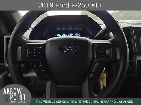 Used 2019 Ford F250 XLT w/ XLT Premium Package AWD/4WD image 27