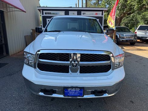 Used 2013 RAM 1500 Classic SLT w/ Protection Group AWD/4WD image 2
