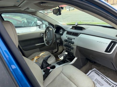 Used 2010 Ford Focus SEL FWD image 24