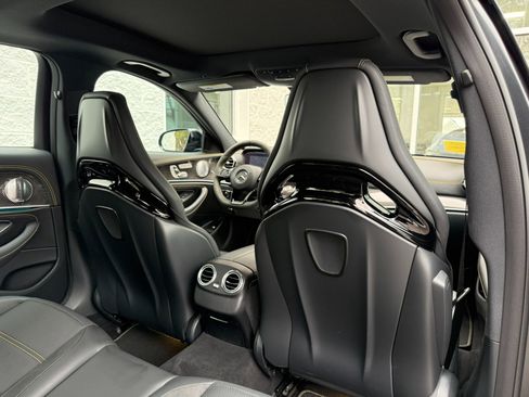 Used 2018 Mercedes-Benz E 63 AMG S image 41