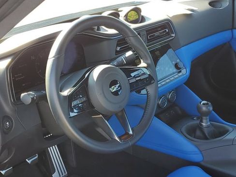 Used 2024 Nissan Z Performance w/ Floor Mat Package RWD image 13