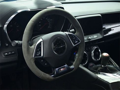 Used 2022 Chevrolet Camaro SS image 4