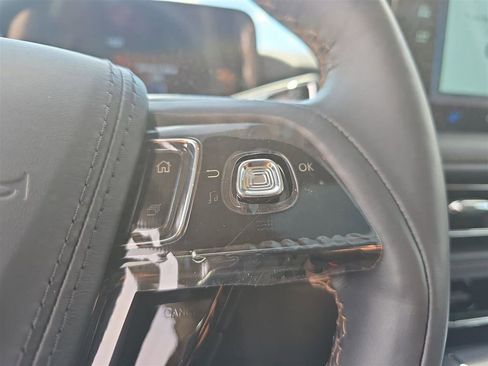 New 2025 Lincoln Aviator 2WD w/ Equipment Group 101A image 25