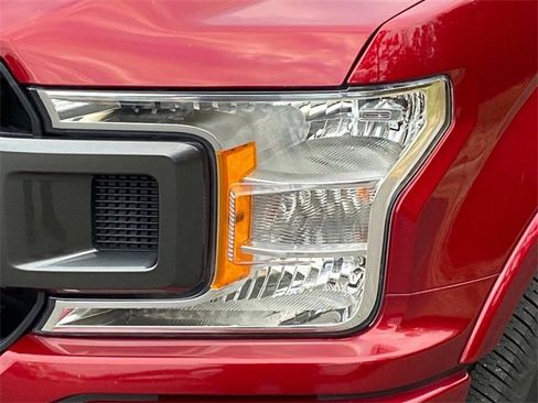 Used 2018 Ford F150 XLT w/ Equipment Group 302A Luxury image 5