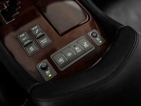 Used 2007 Lexus LS 460 L image 39