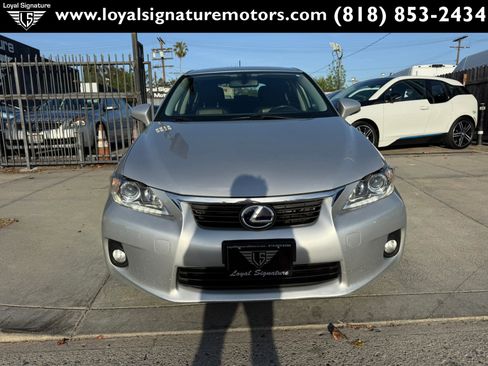 Used 2013 Lexus CT 200h FWD image 2