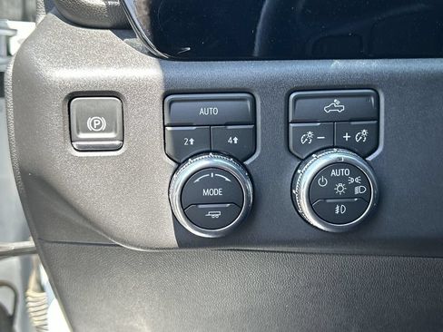 Used 2026 GMC Sierra 1500 Elevation AWD/4WD image 18