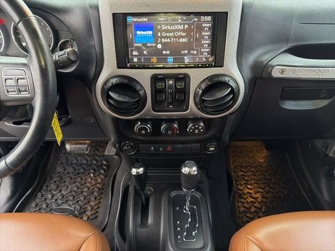 Used 2015 Jeep Wrangler Unlimited Sport w/ Quick Order Package 24S AWD/4WD image 51