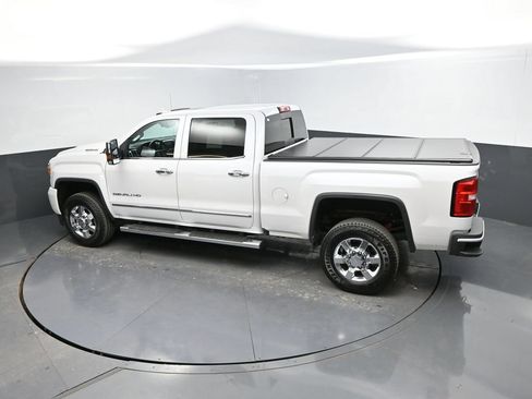Used 2019 GMC Sierra 3500 Denali w/ Duramax Plus Package AWD/4WD image 28
