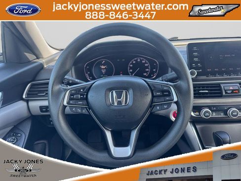 Used 2018 Honda Accord LX image 12