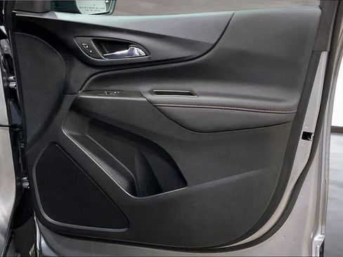 Used 2023 Chevrolet Equinox RS w/ LPO, Floor Liner Package AWD/4WD image 27