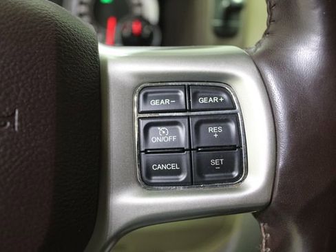 Used 2014 RAM 1500 Laramie w/ Convenience Group AWD/4WD image 15