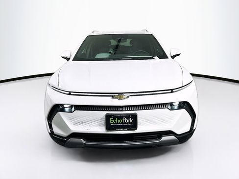 Used 2025 Chevrolet Equinox EV LT image 2