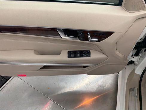 Used 2015 Mercedes-Benz E 550 Cabriolet image 17