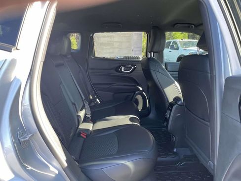 New 2026 Jeep Compass Latitude AWD/4WD image 17