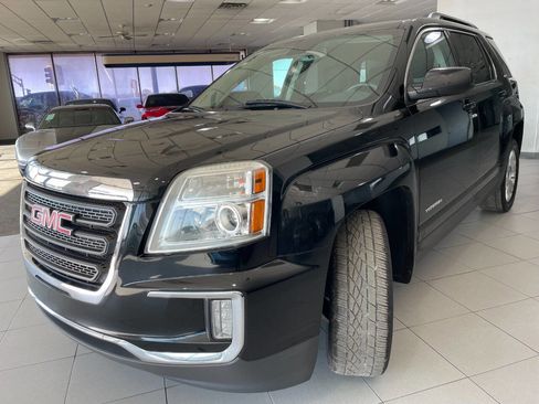 Used 2017 GMC Terrain SLE w/ Convenience Package image 3