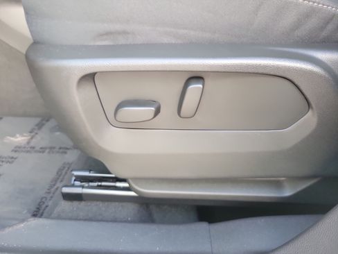 Used 2023 Buick Envision Preferred image 12