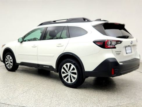 Used 2022 Subaru Outback Premium AWD/4WD image 7