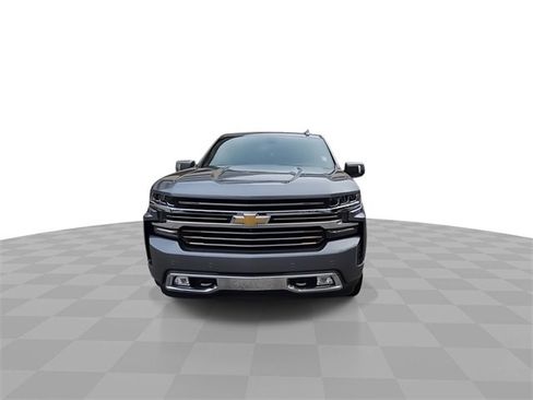 Used 2021 Chevrolet Silverado 1500 High Country w/ Technology Package image 3