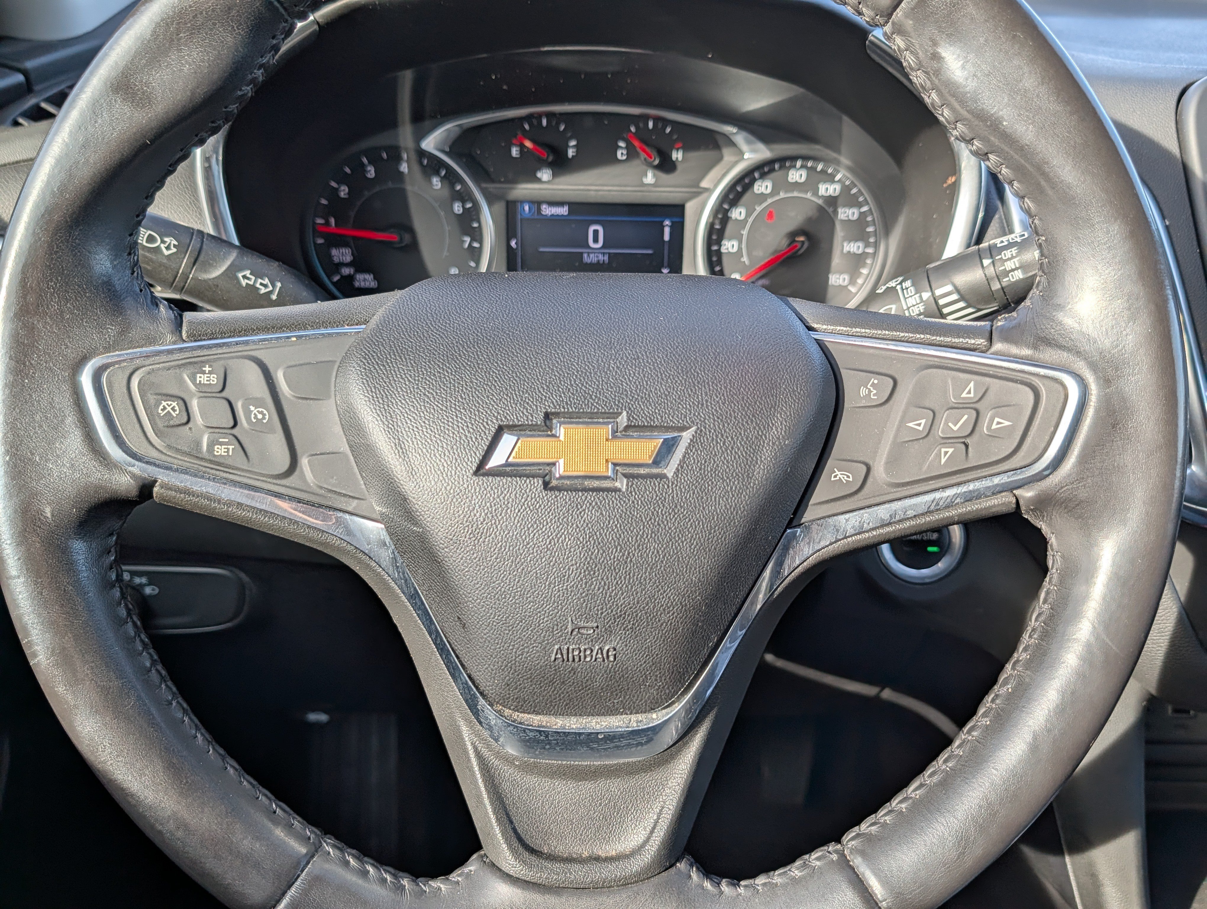 Used 2019 Chevrolet Equinox LT AWD/4WD image 25