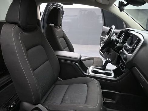 Used 2021 Chevrolet Colorado LT w/ Fleet Safety Package RWD image 12