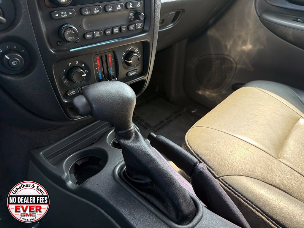 Used 2004 Chevrolet TrailBlazer LT w/ LT Preferred Equipment Group AWD/4WD image 28