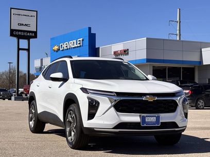 New 2026 Chevrolet Trax LT w/ Sunroof Package