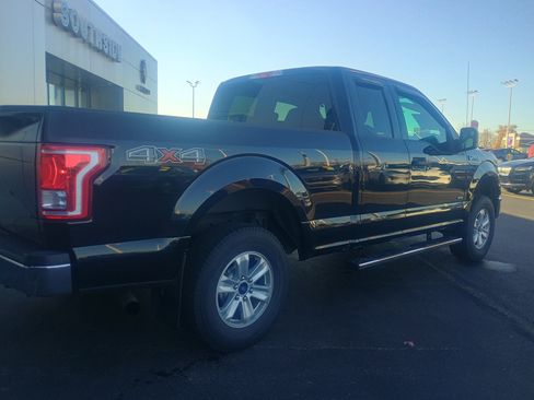 Used 2017 Ford F150 XLT image 14