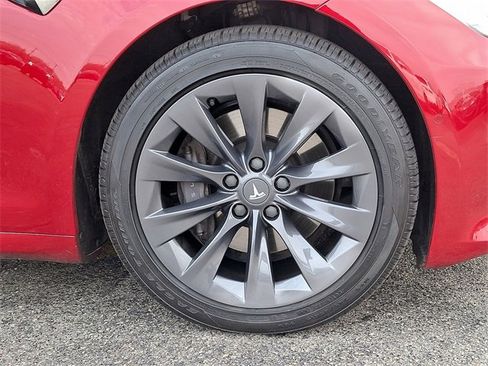 Used 2020 Tesla Model S Long Range image 12