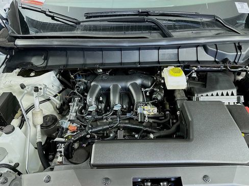 New 2025 Nissan Pathfinder SV image 38