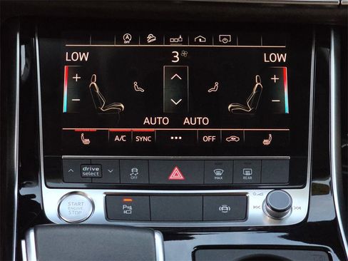 Used 2020 Audi Q8 Premium w/ Convenience Package image 31