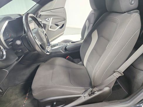 Used 2018 Chevrolet Camaro SS image 19