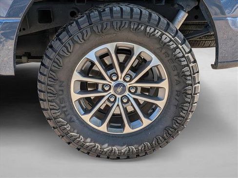 Used 2018 Ford F150 XLT w/ Equipment Group 302A Luxury image 3