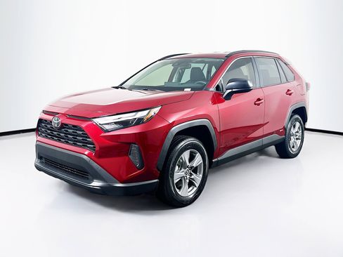 Used 2025 Toyota RAV4 LE image 3