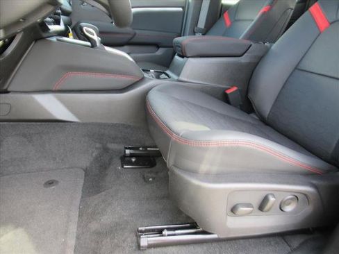 New 2026 Chevrolet Colorado Z71 w/ Technology Package image 17