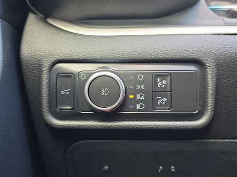 Used 2020 Ford Explorer XLT w/ Equipment Group 202A RWD image 26